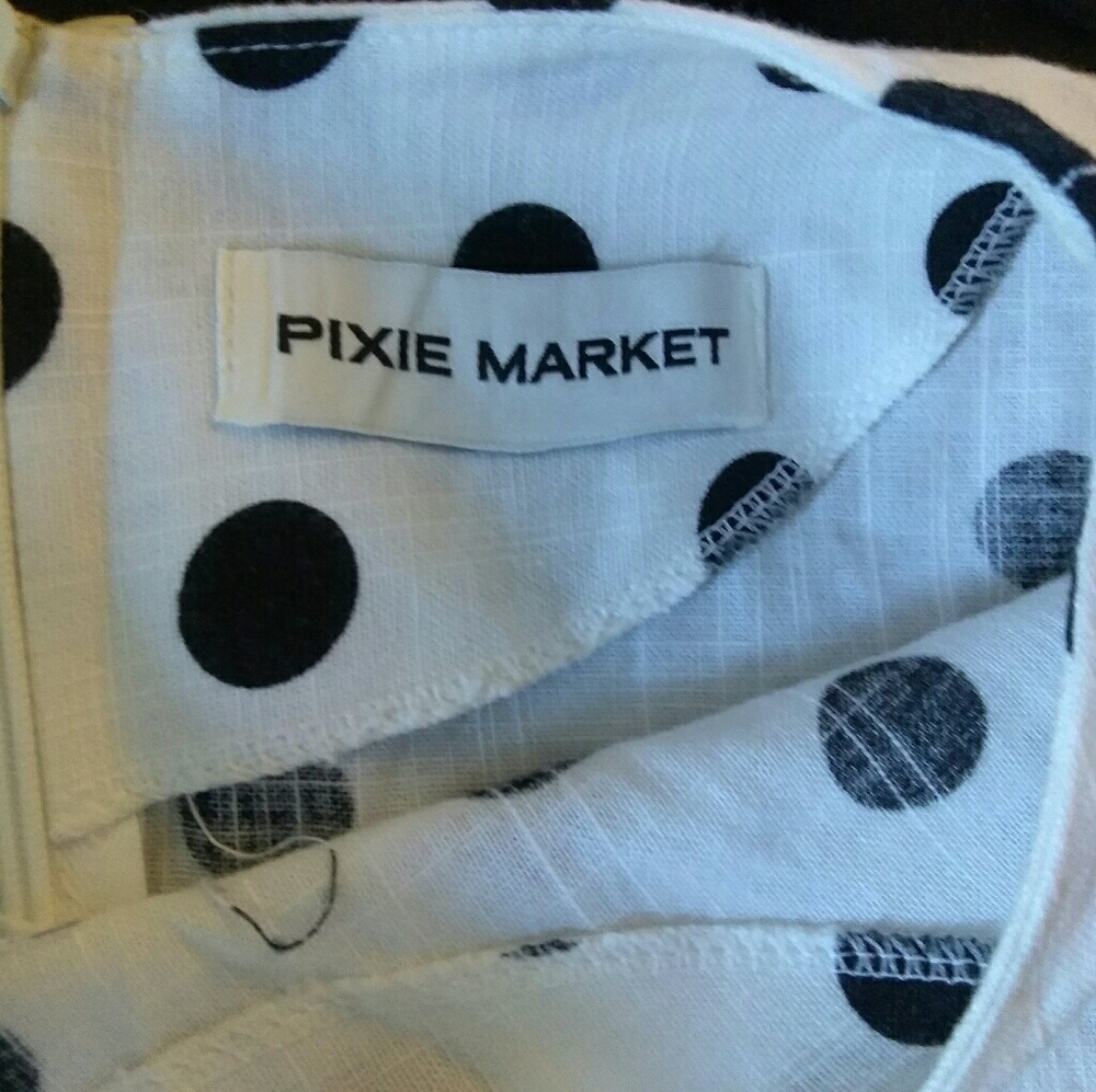 Pixie Market Roma Polkadot Balloon Sleeve Top - Picture 7 of 7